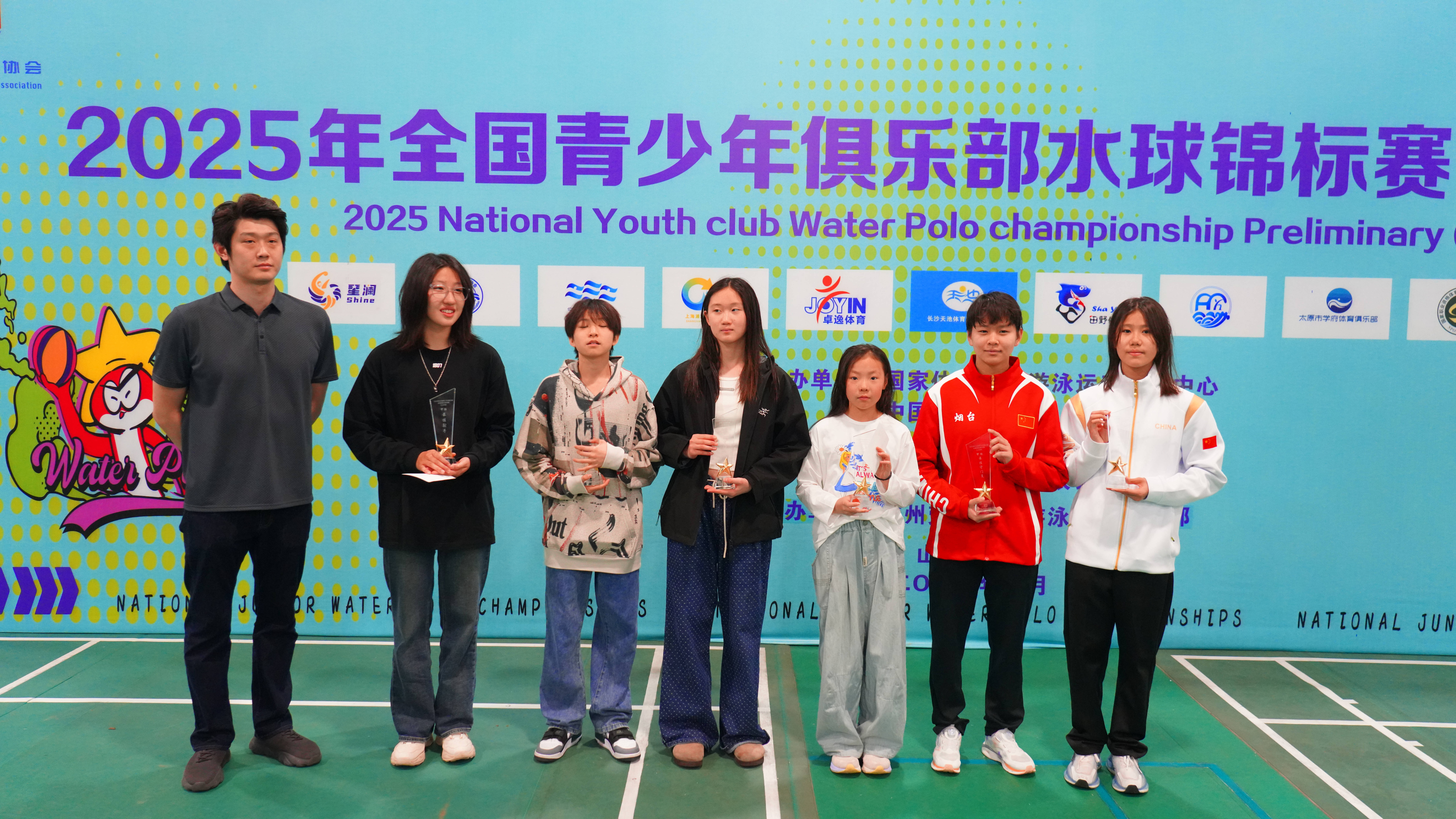 包含欧预赛团体赛收官！决赛大战激情上演，胜者将笑到最后的词条