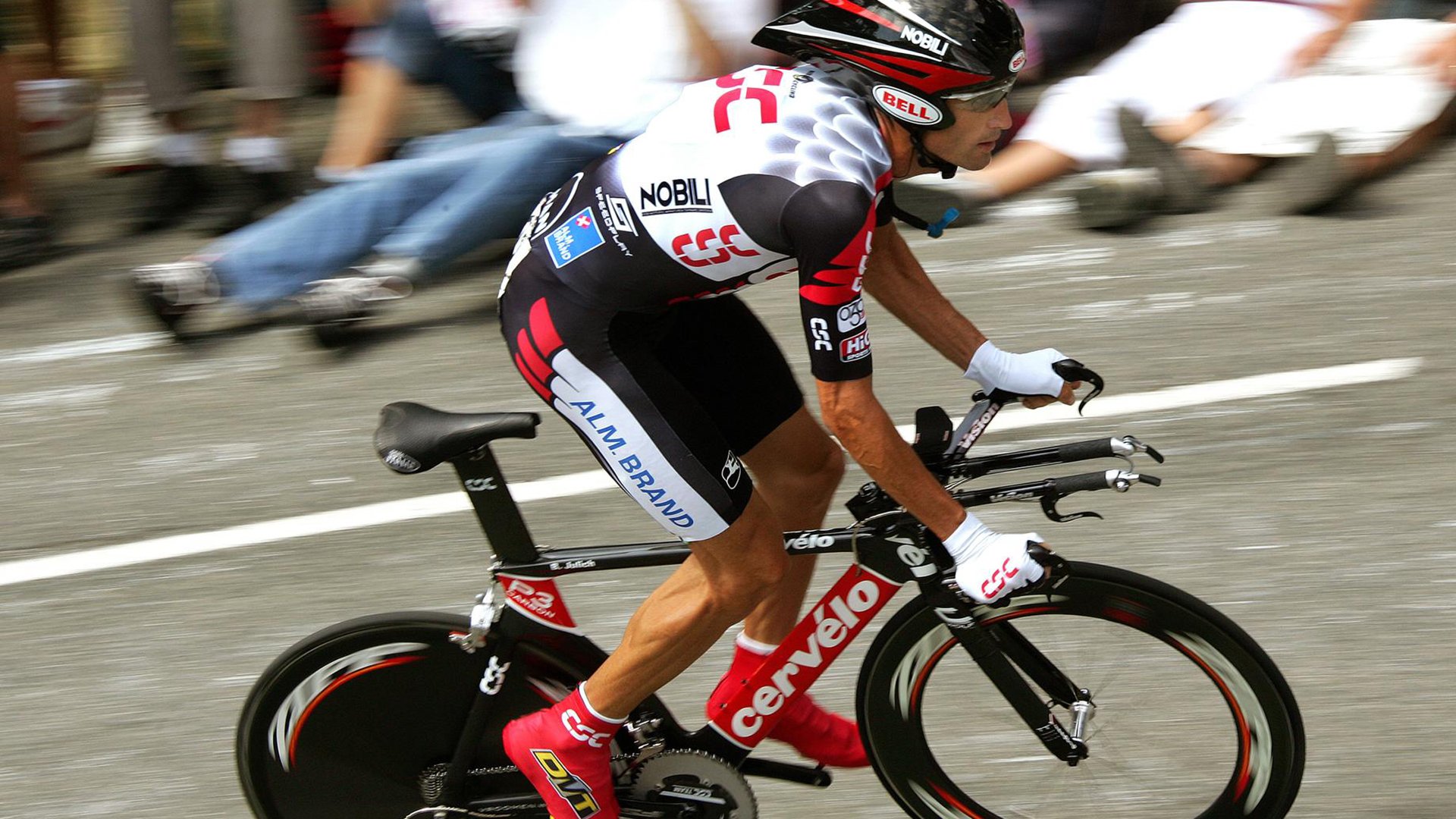 非洲杯的救赎之夜，蒂亚戈破茧重生，阿尔及利亚力斩雄狮