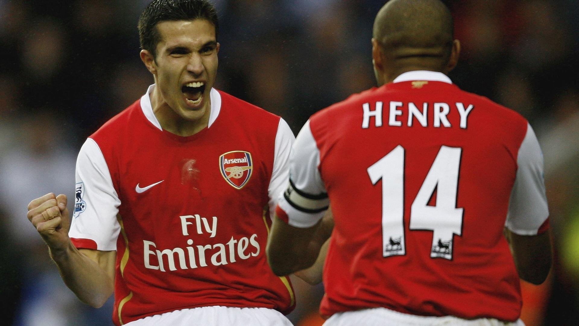 当文艺复兴遇见现代足球，佛罗伦萨的战术遗产如何让阿尔瓦雷斯在欧冠决赛中全面压制美国